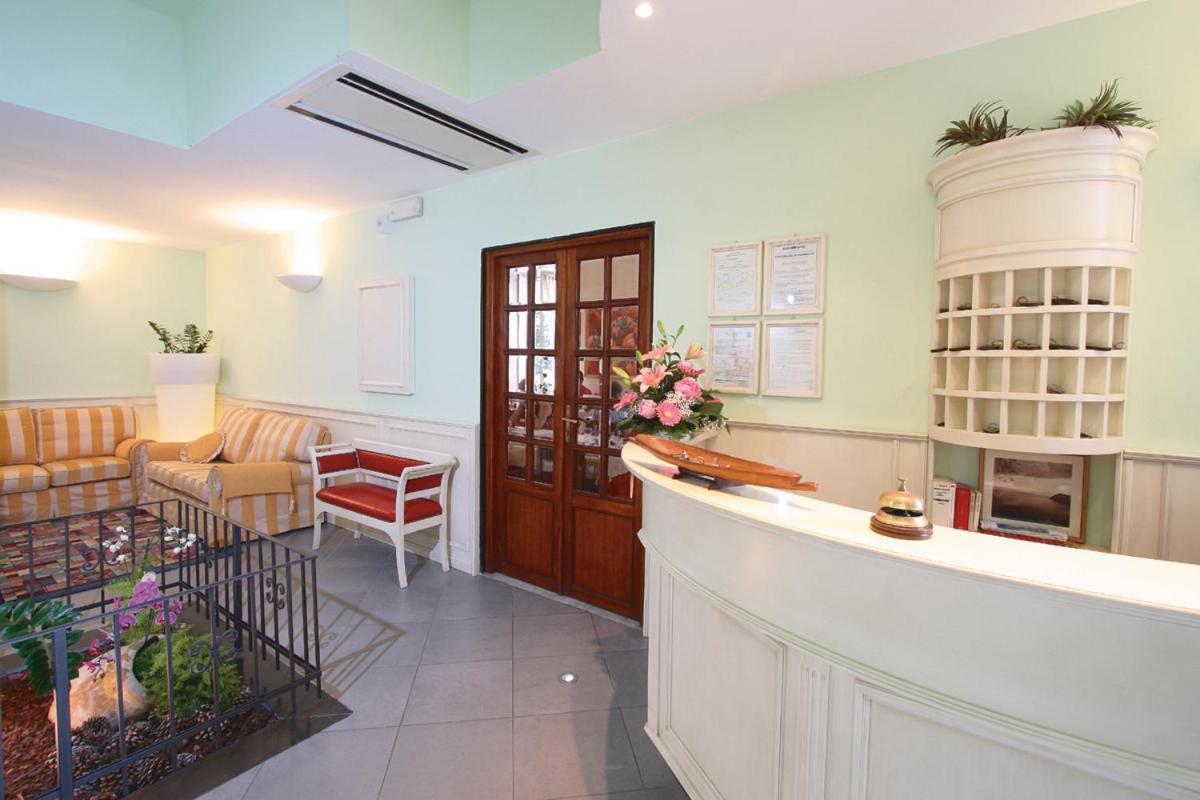 Hotel Villa Bianca Laigueglia Eksteriør bilde